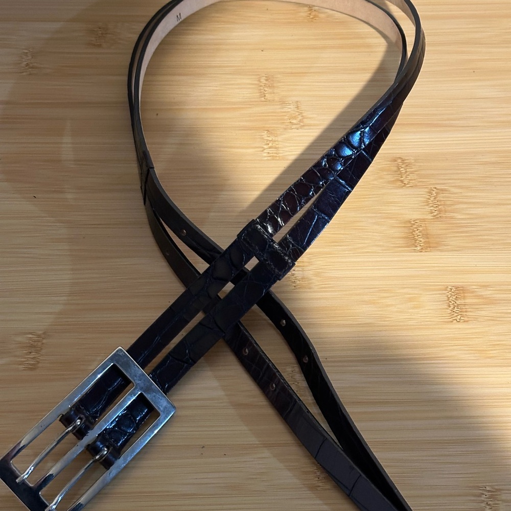 Streets Ahead Vintage dark burgundy leather split Belt.  Flawless condition.